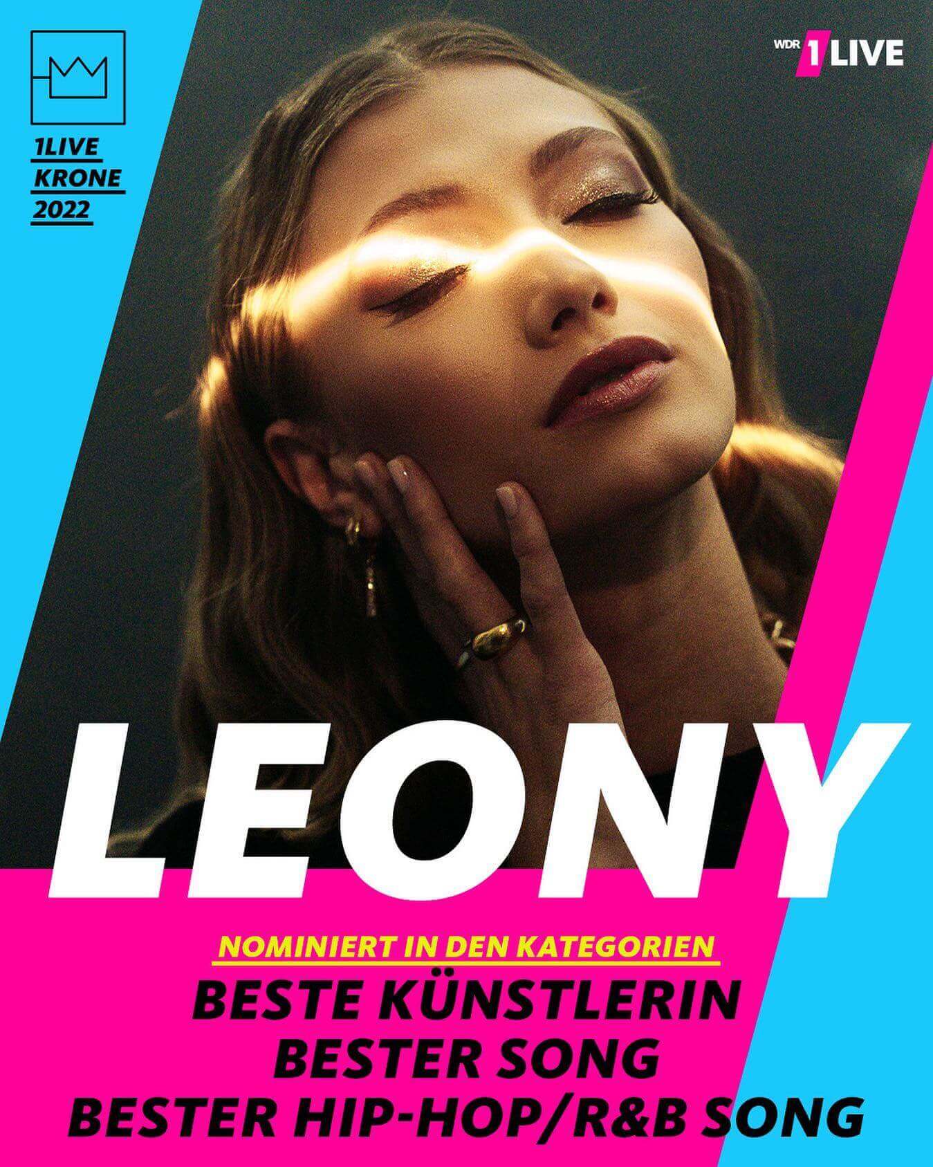 @leony.music ist in drei Kategorien für die diesjährige @1live Krone nominiert! 🥳 Votet jetzt für sie als 'Beste Künstlerin', 'Bester Song' und 'Bester Hip-Hop / R&B Song' ️
.
.
.